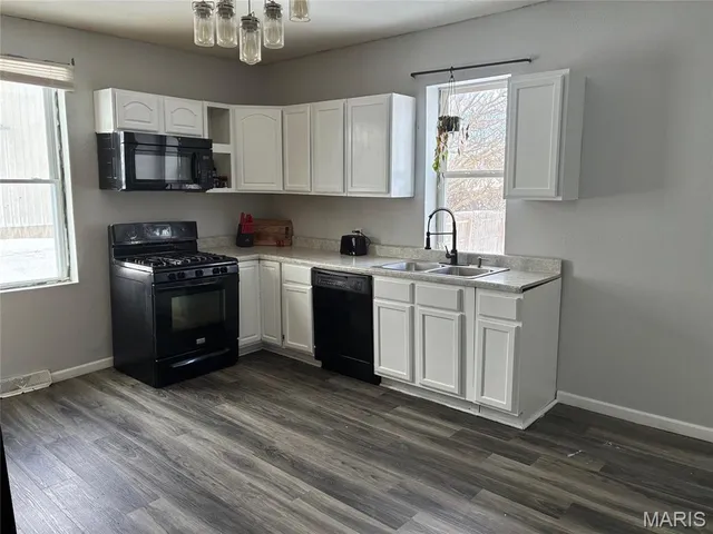 $109,900 | 601 8th Street, Highland, IL 62249