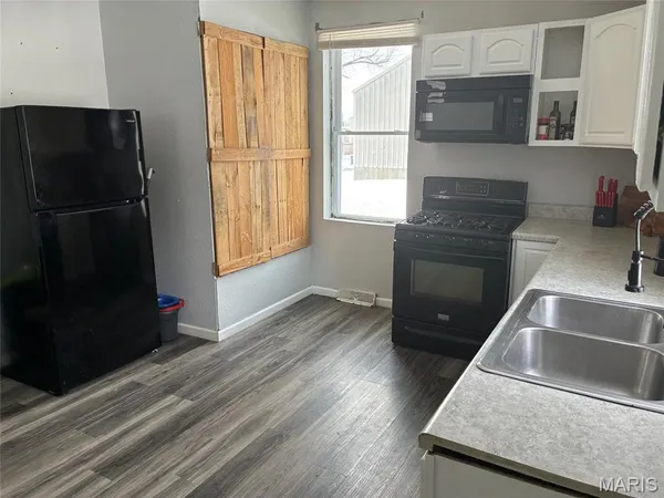 $99,000 | 601 8th Street, Highland, IL 62249