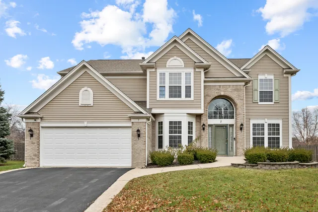 $589,000 | 7 Snead Court, Bolingbrook, IL 60490