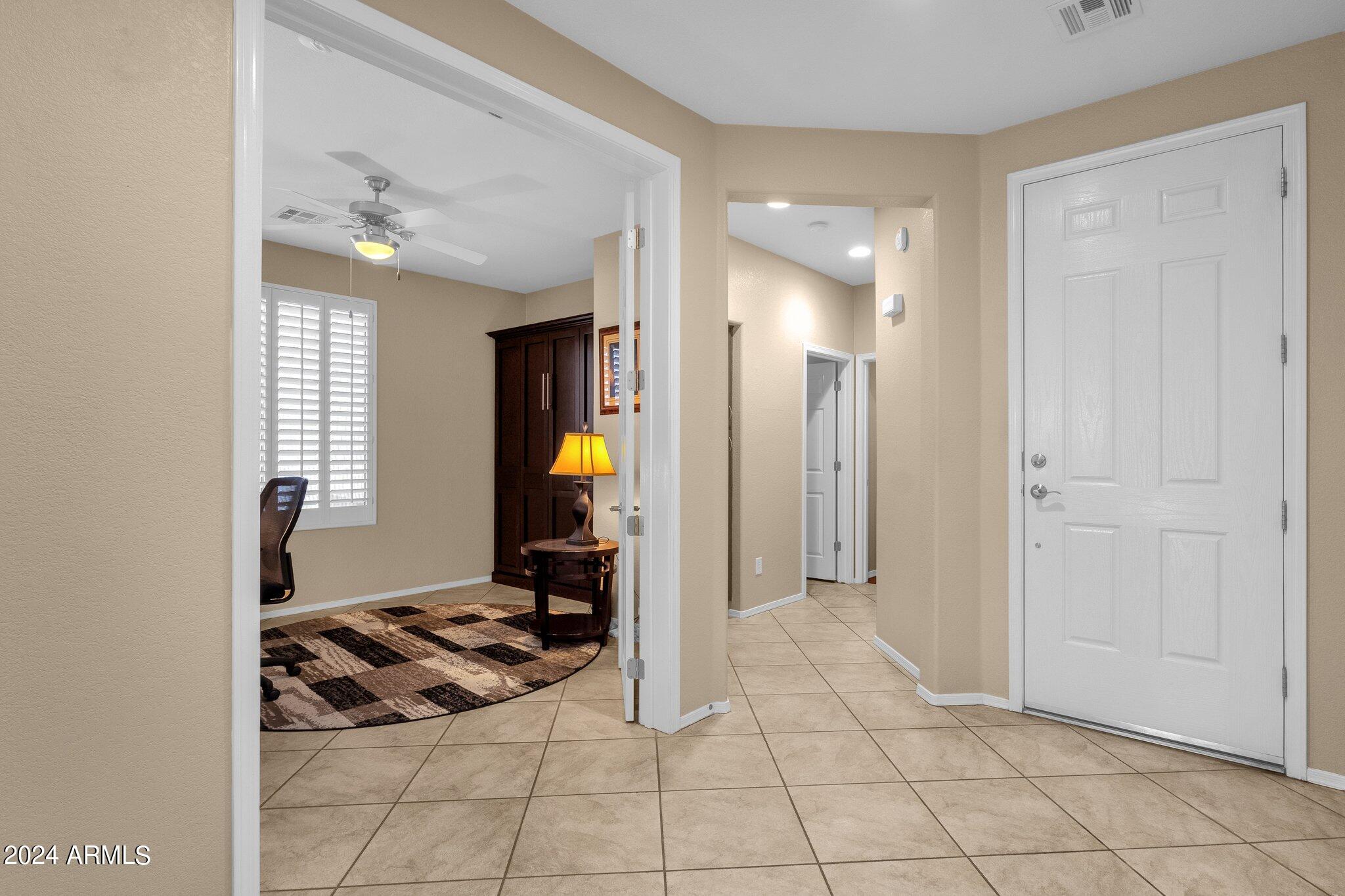 4636 East Rakestraw Lane Gilbert, AZ 85298 - Photo 29 of 35 14-web-or-mls-4636-e-rakestraw-ln