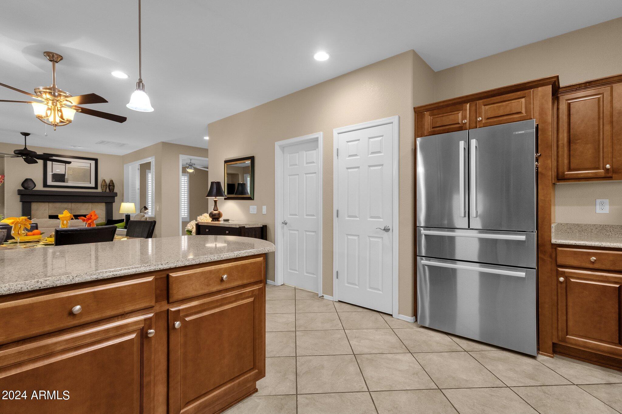 4636 East Rakestraw Lane Gilbert, AZ 85298 - Photo 32 of 35 25-web-or-mls-4636-e-rakestraw-ln