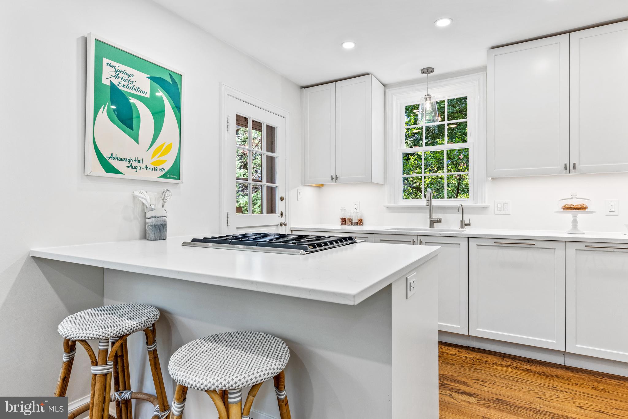 5911 Harwick Road Bethesda, MD 20816 - Photo 12 of 33 Kitchen