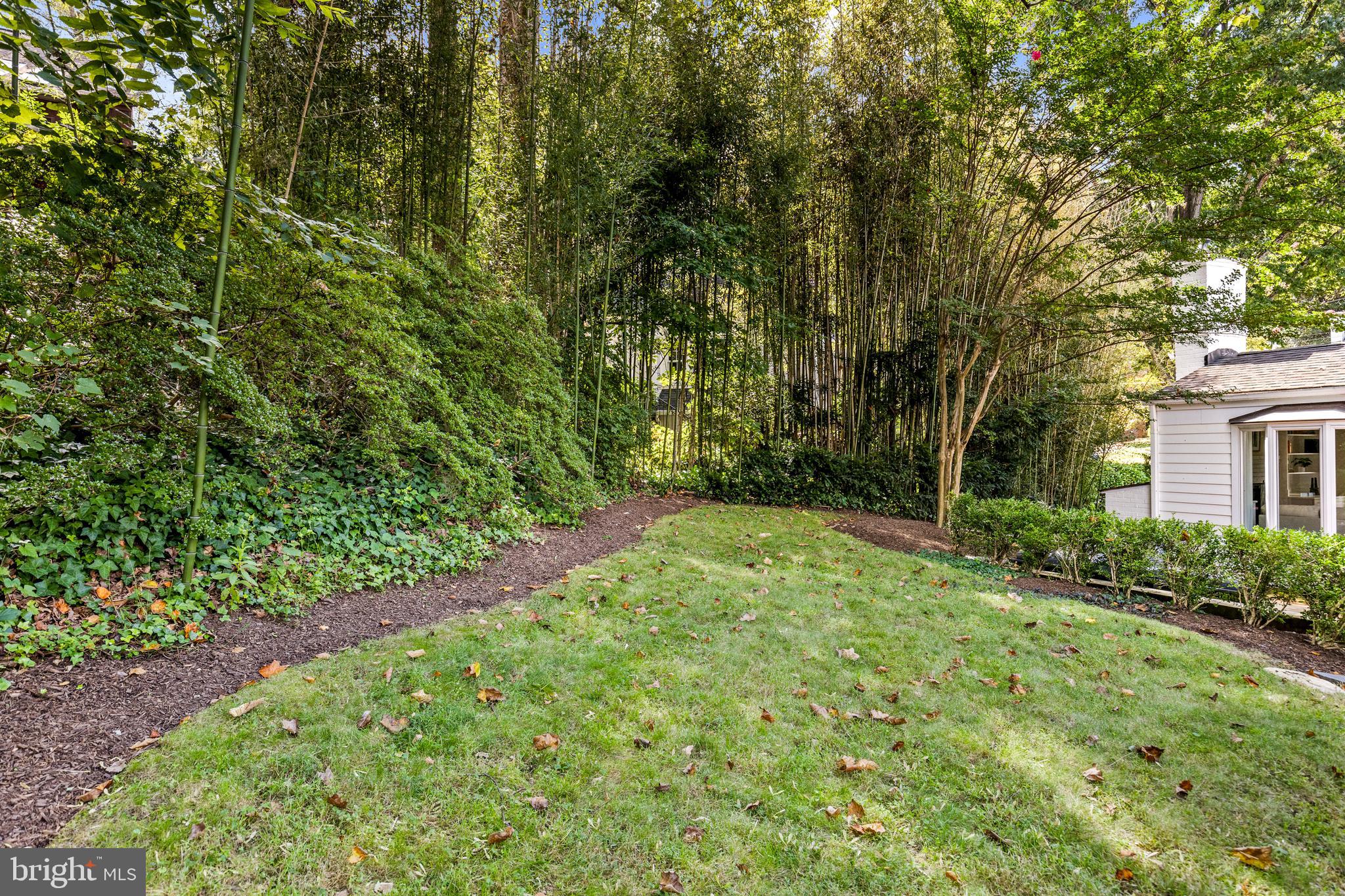 5911 Harwick Road Bethesda, MD 20816 - Photo 31 of 33 Elevated Lawn