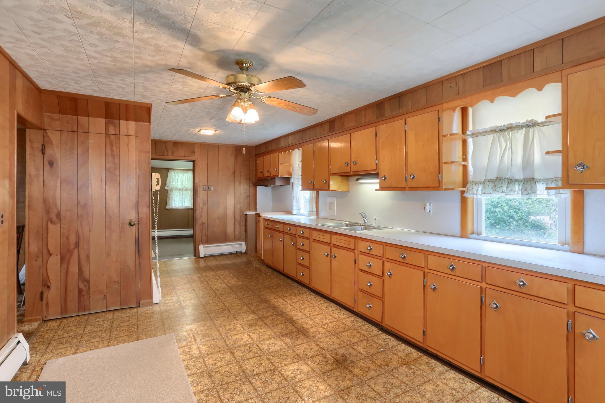 356 Rexmont Road Lebanon, PA 17042 - Photo 4 of 26 large eat in kitchen