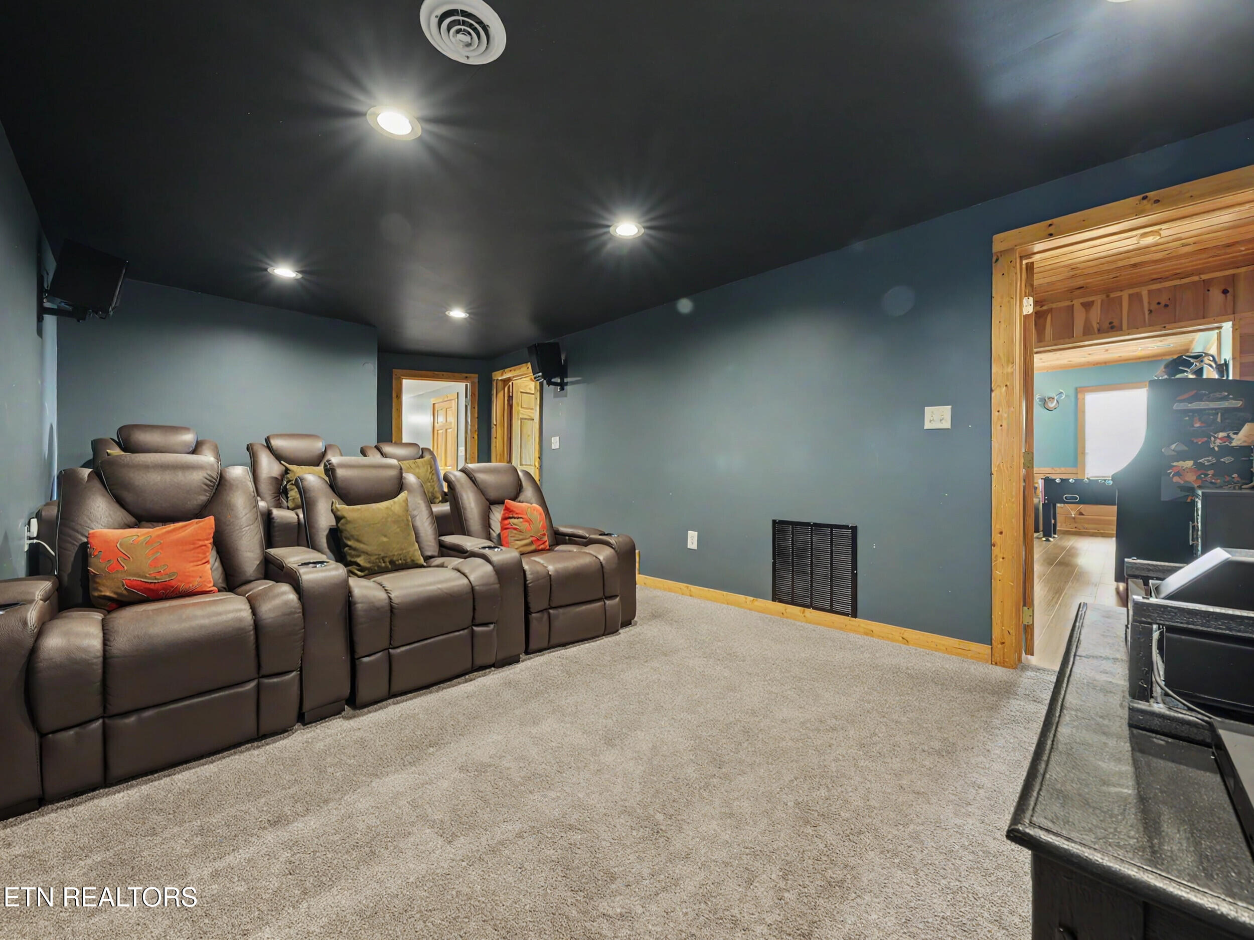 2414 Walnut Cove Way Sevierville, TN 37862 - Photo 18 of 53 18_img_5715