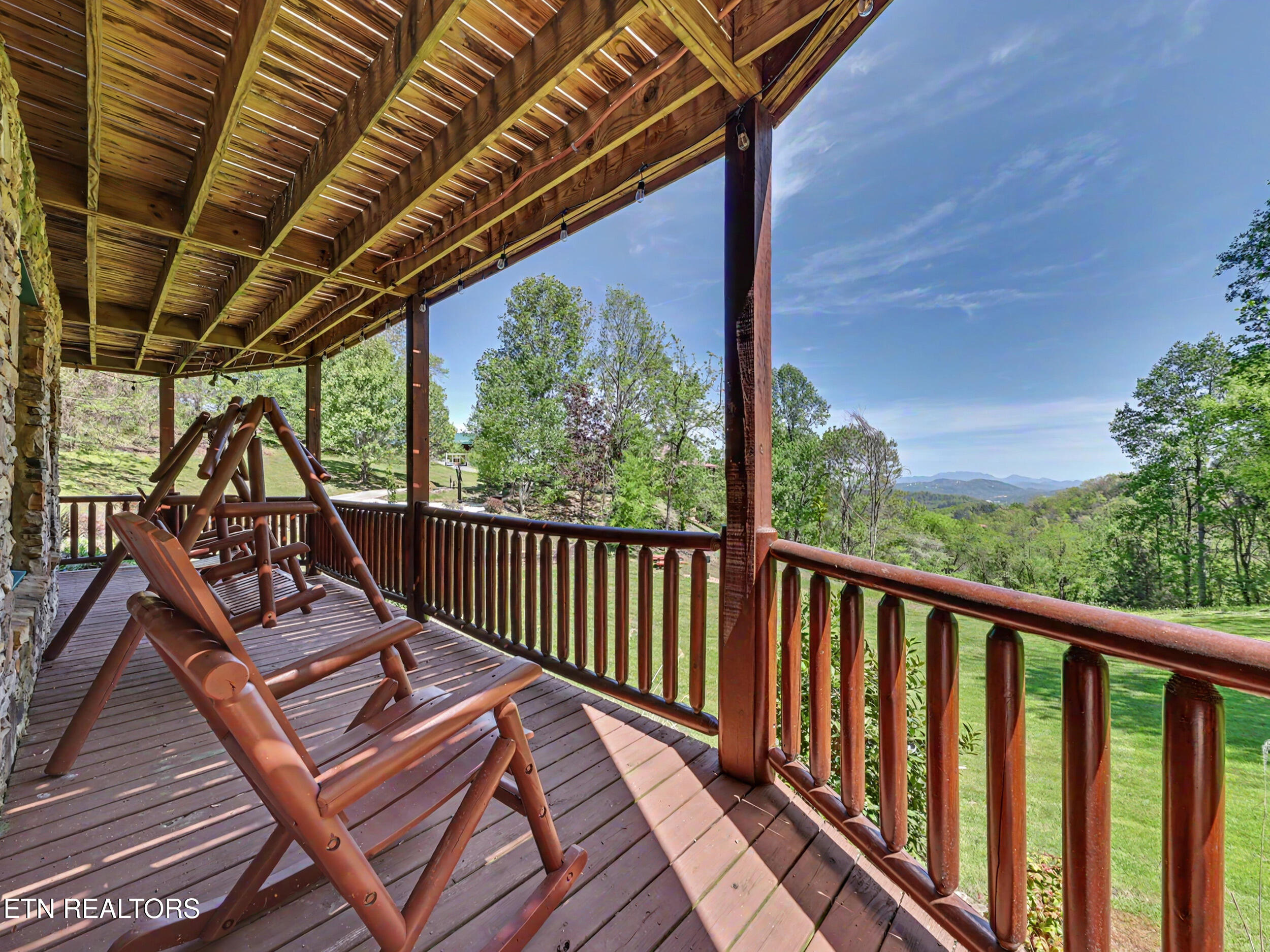 2414 Walnut Cove Way Sevierville, TN 37862 - Photo 42 of 53 44_img_5910