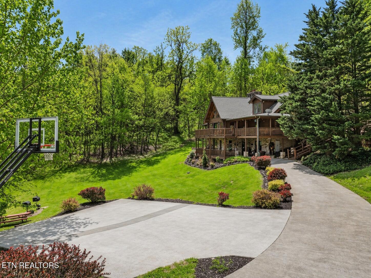 2414 Walnut Cove Way Sevierville, TN 37862 - Photo 45 of 53 10