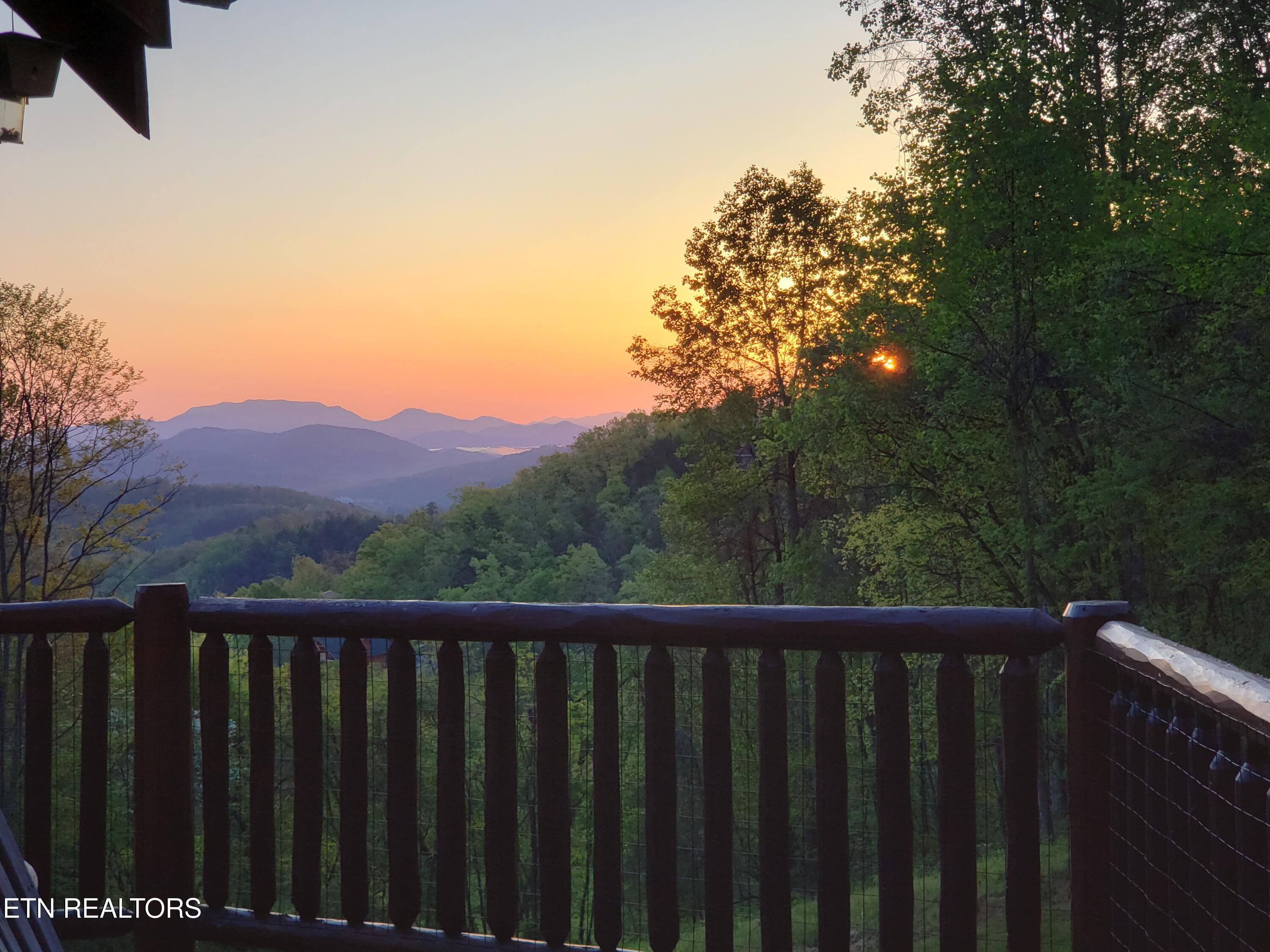 2414 Walnut Cove Way Sevierville, TN 37862 - Photo 49 of 53 8