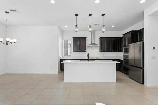 $3,600 | 26419 North 23rd Avenue, Phoenix, AZ 85085