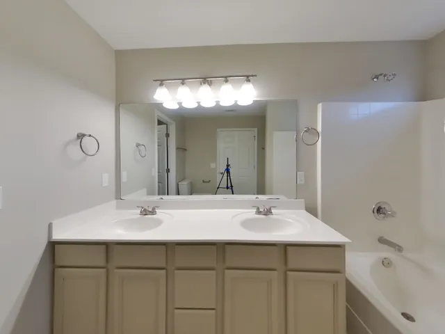 $1,879 | 1889 Olive Circle, Nashville, TN 37217