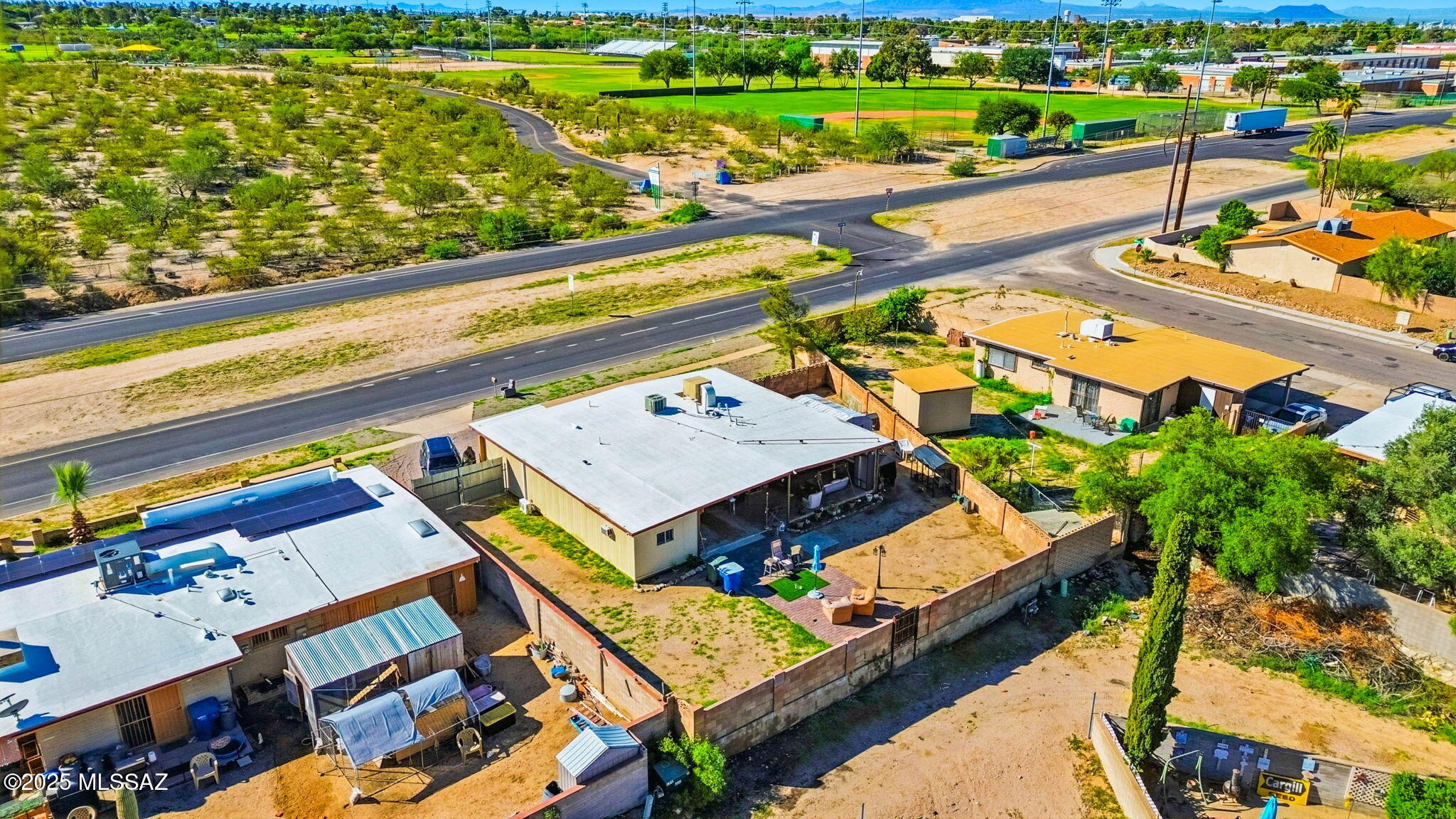 8135 East Escalante Road Tucson, AZ 85730 - Photo 12 of 40 12-web-or-mls-photo-232