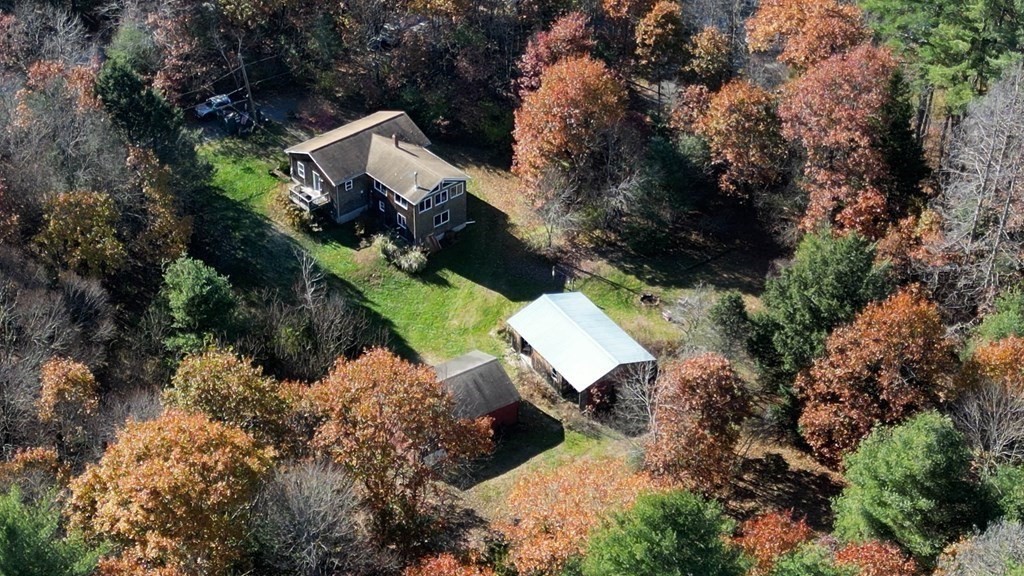 27 Locke Road Rutland, MA 01543 - Photo 34 of 39 an aerial view of a house with a yard