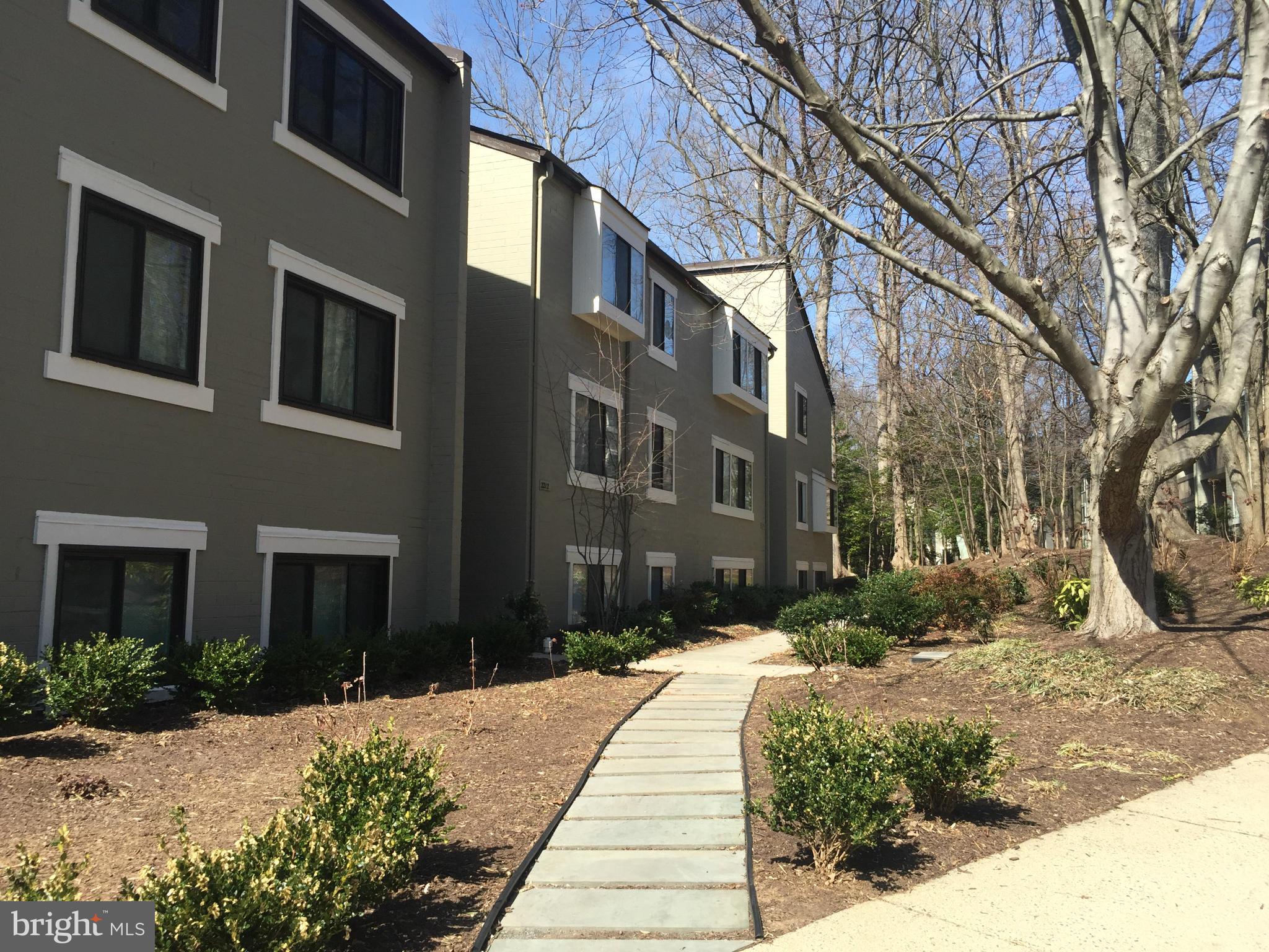 2212 Springwood Drive, Unit T6 Reston, VA 20191 - Photo 1 of 12 Exterior (General)