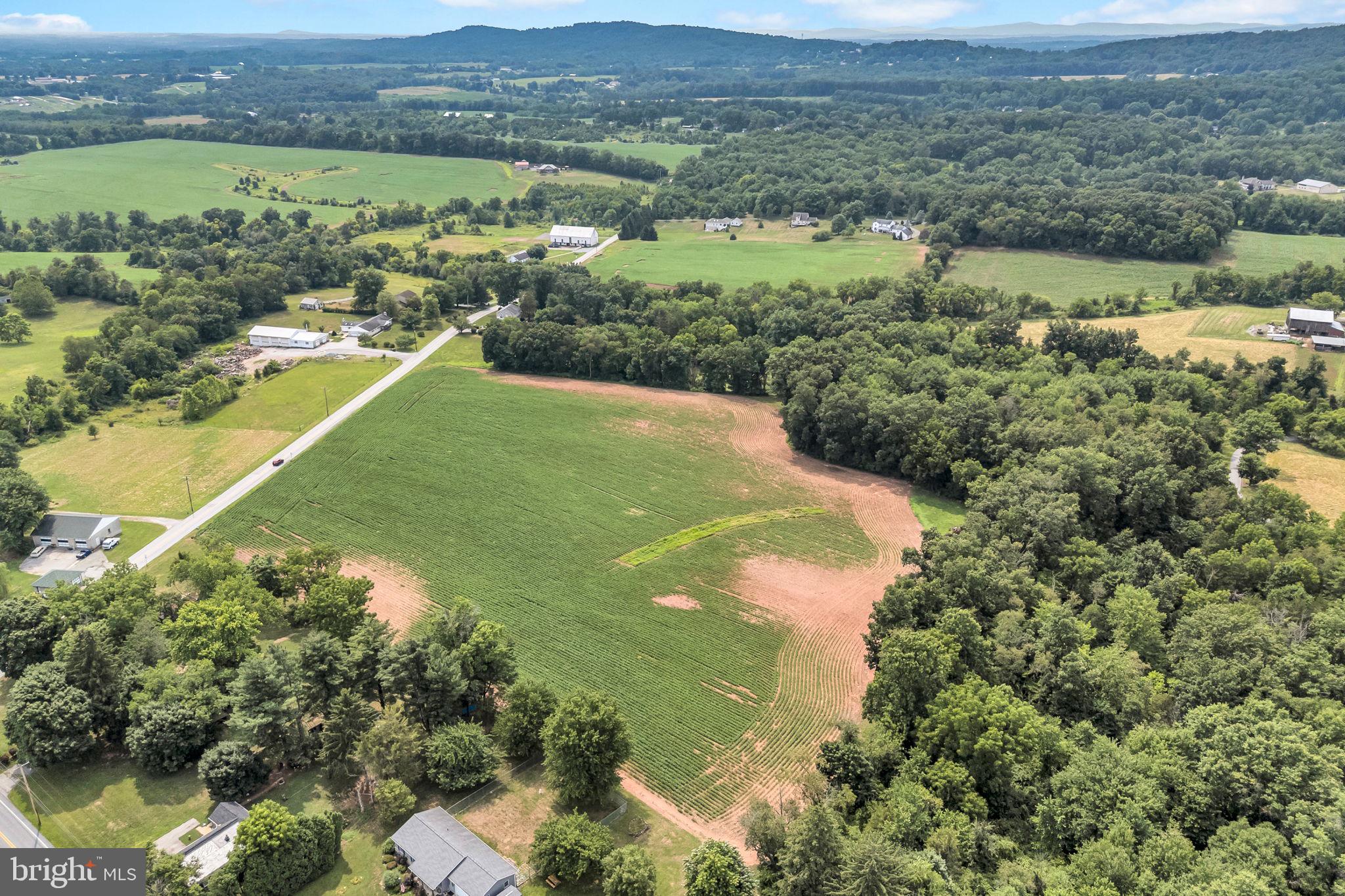 990 Butter Road Dover, PA 17315 - Photo 6 of 7