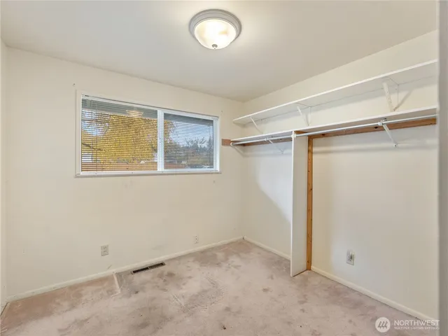 $449,000 | 920 Southwest Bowmer Street, Oak Harbor, WA 98277