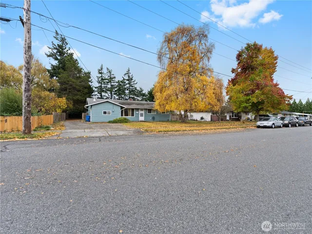 $449,000 | 920 Southwest Bowmer Street, Oak Harbor, WA 98277