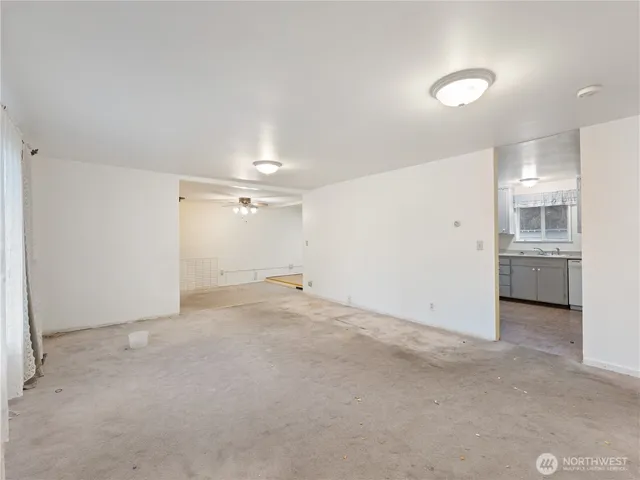 $449,000 | 920 Southwest Bowmer Street, Oak Harbor, WA 98277