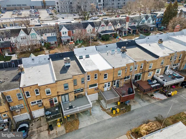 a picture of city view