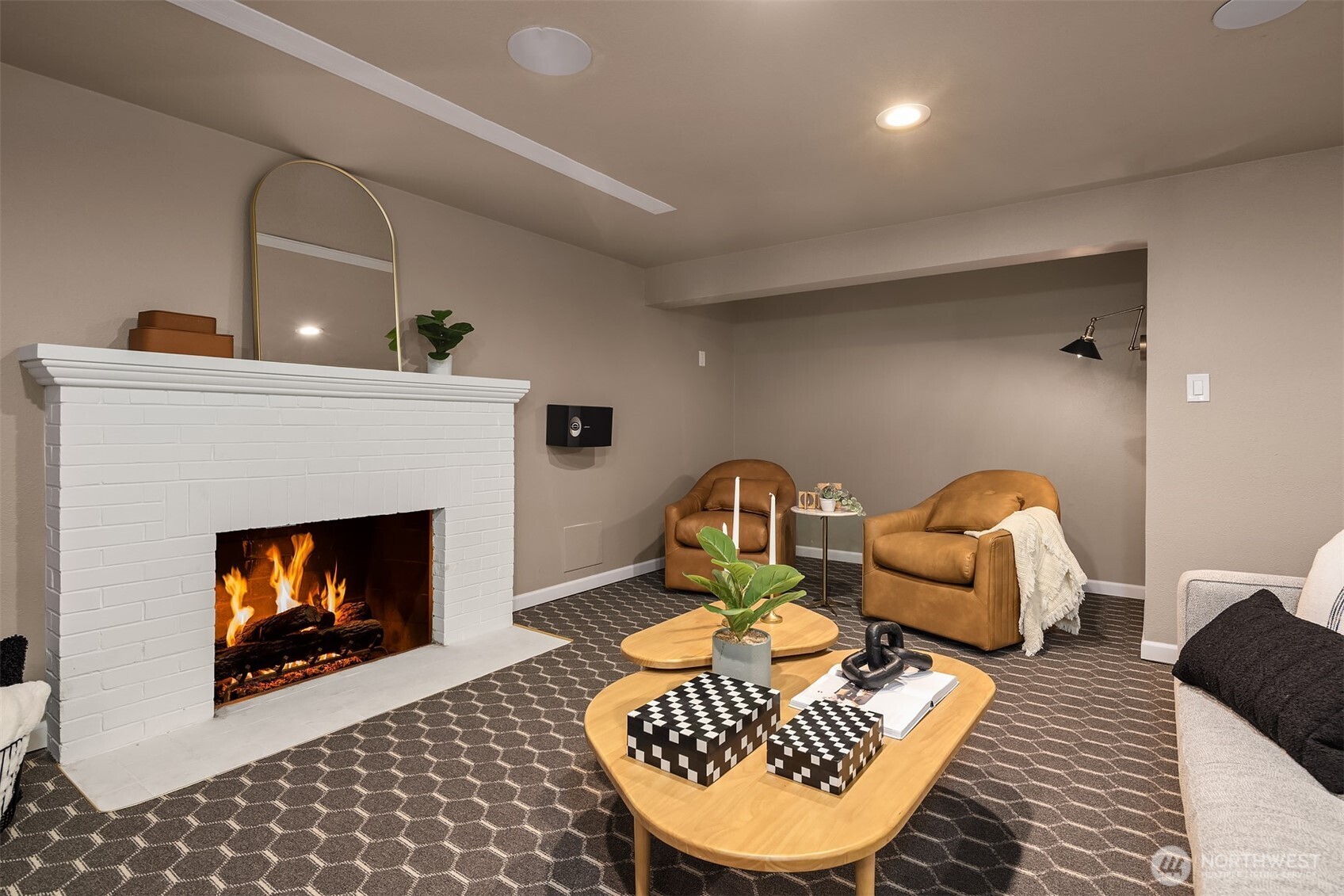 640 Alverson Boulevard Everett, WA 98201 - Photo 32 of 40 a living room with furniture and a fireplace