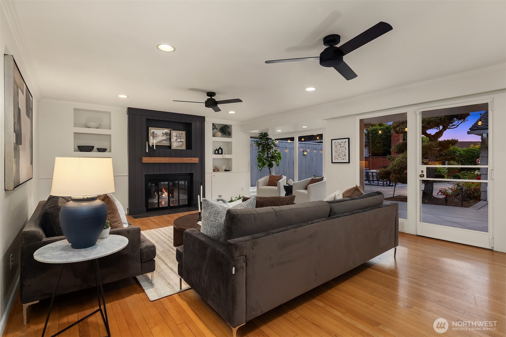 640 Alverson Boulevard Everett, WA 98201 - Photo 6 of 40 a living room with furniture and a fireplace