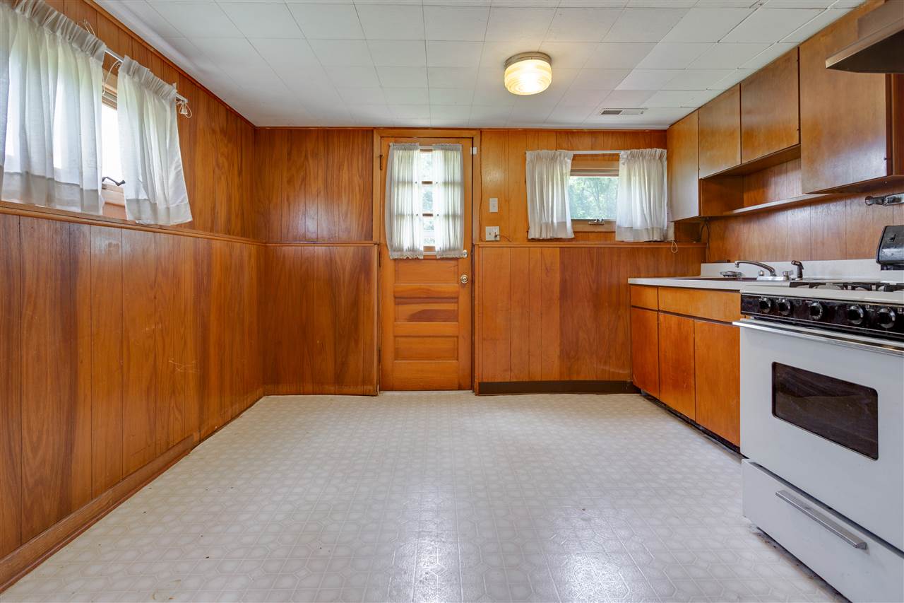 2019 Ridgeland Road Rockford, IL 61108 - Photo 11 of 17 Gallery Image 11