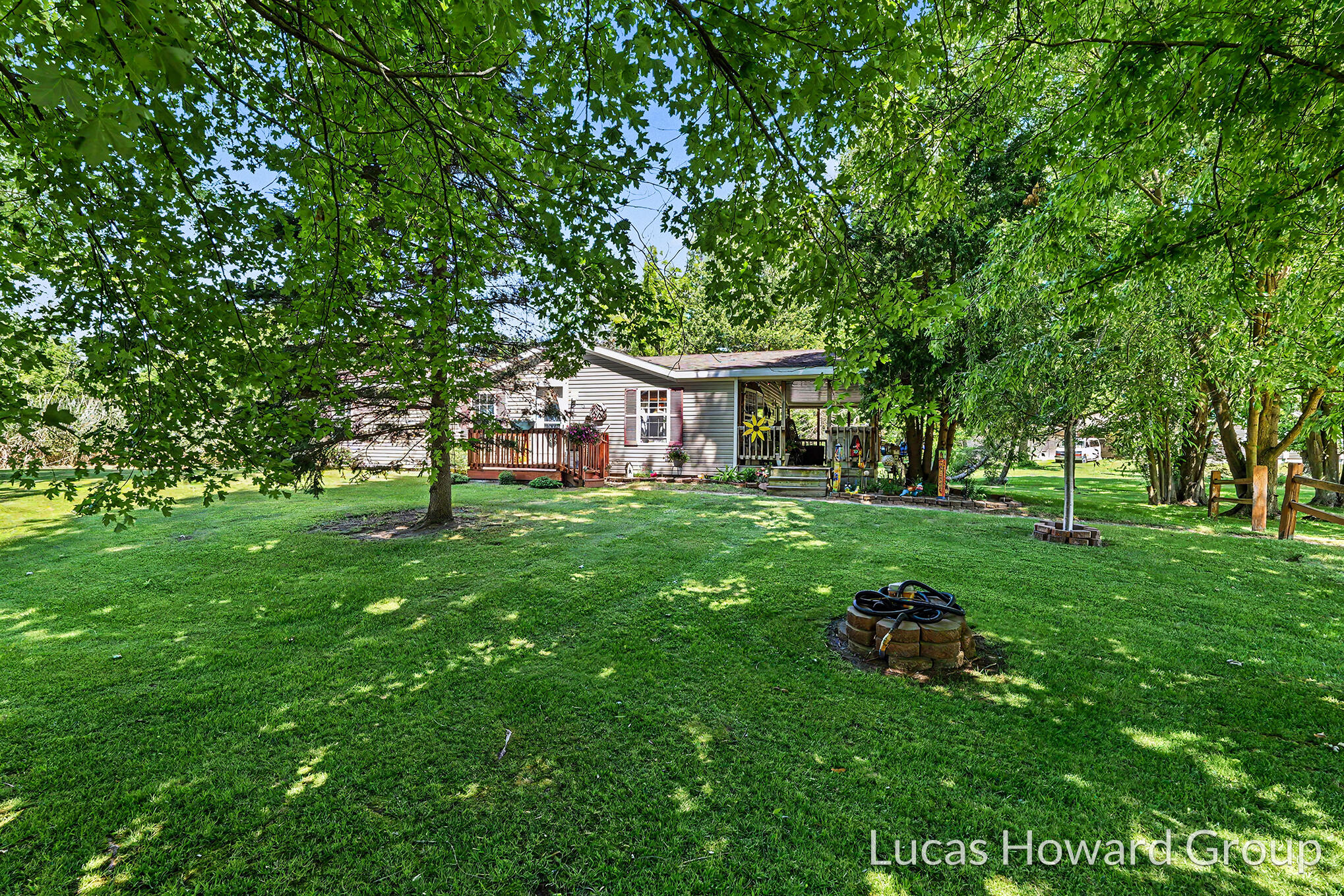 8746 South Shepherd Road Shepherd, MI 48883 - Photo 26 of 27 P1181514