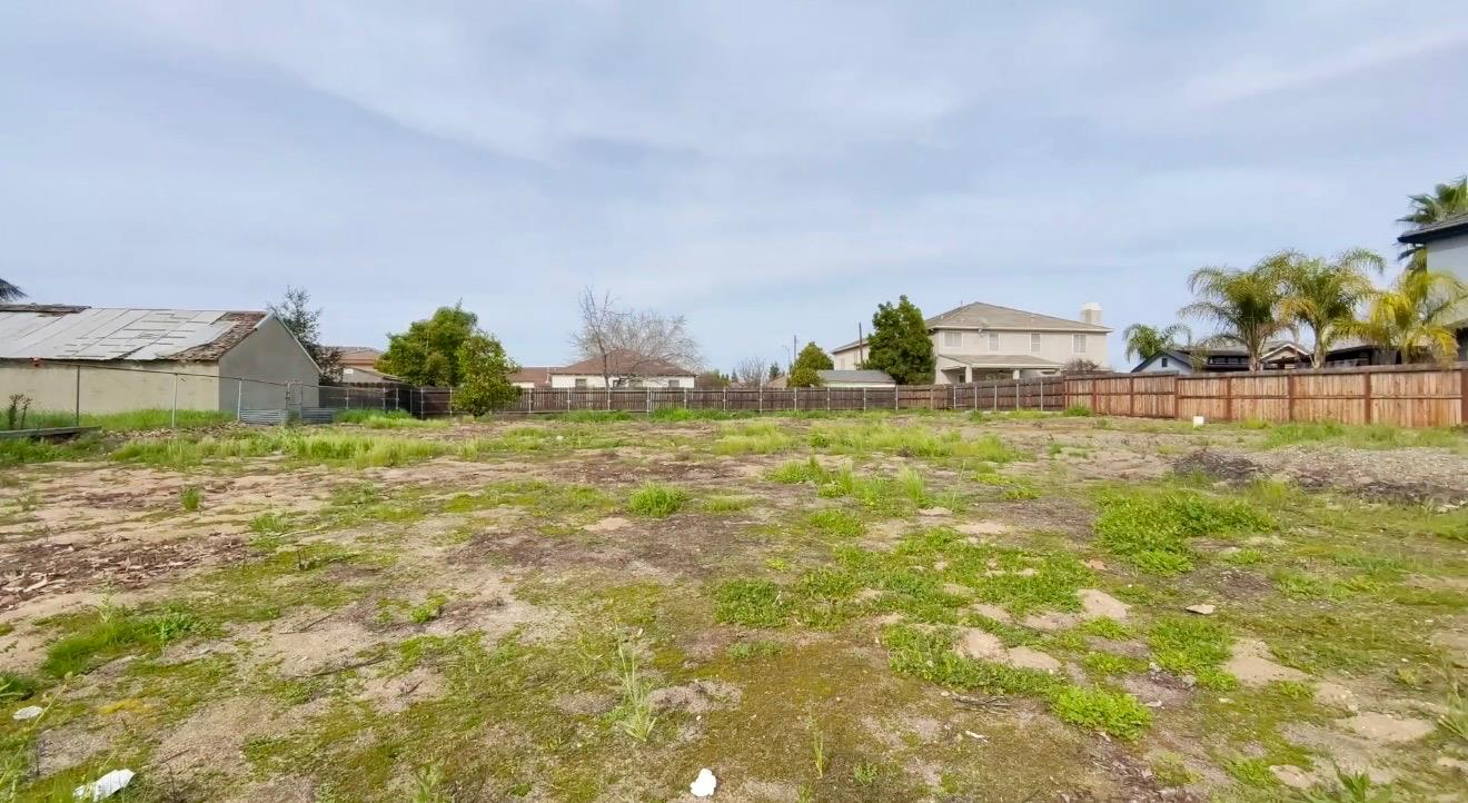 163 Franklin Lane Ripon, CA 95366 - Photo 2 of 7