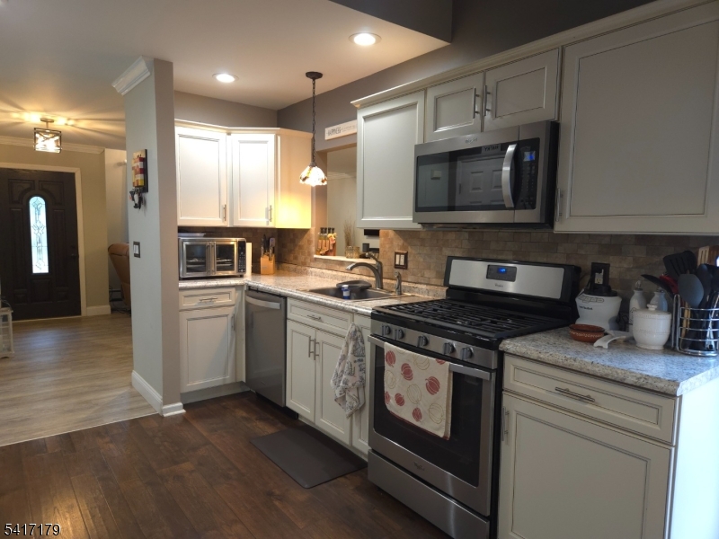 321 Wagon Wheel Road Montague, NJ 07827 - Photo 10 of 36