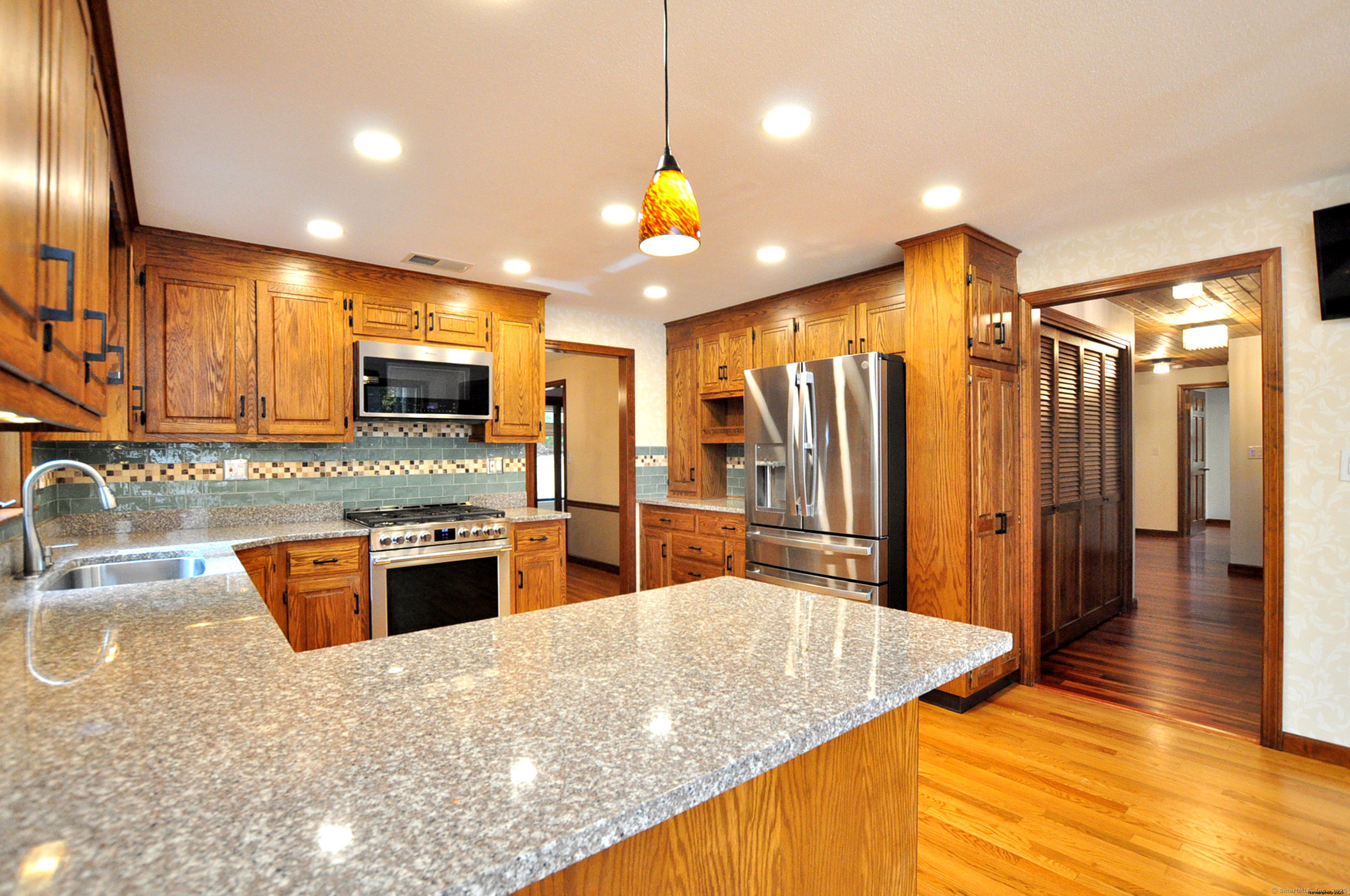 39 Woodduck Farms Road Windsor, CT 06095 - Photo 14 of 39