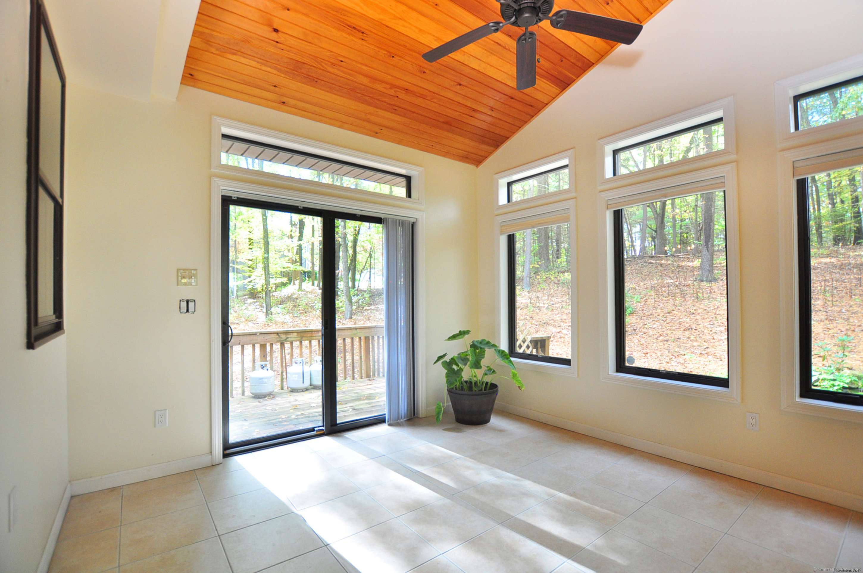 39 Woodduck Farms Road Windsor, CT 06095 - Photo 23 of 39