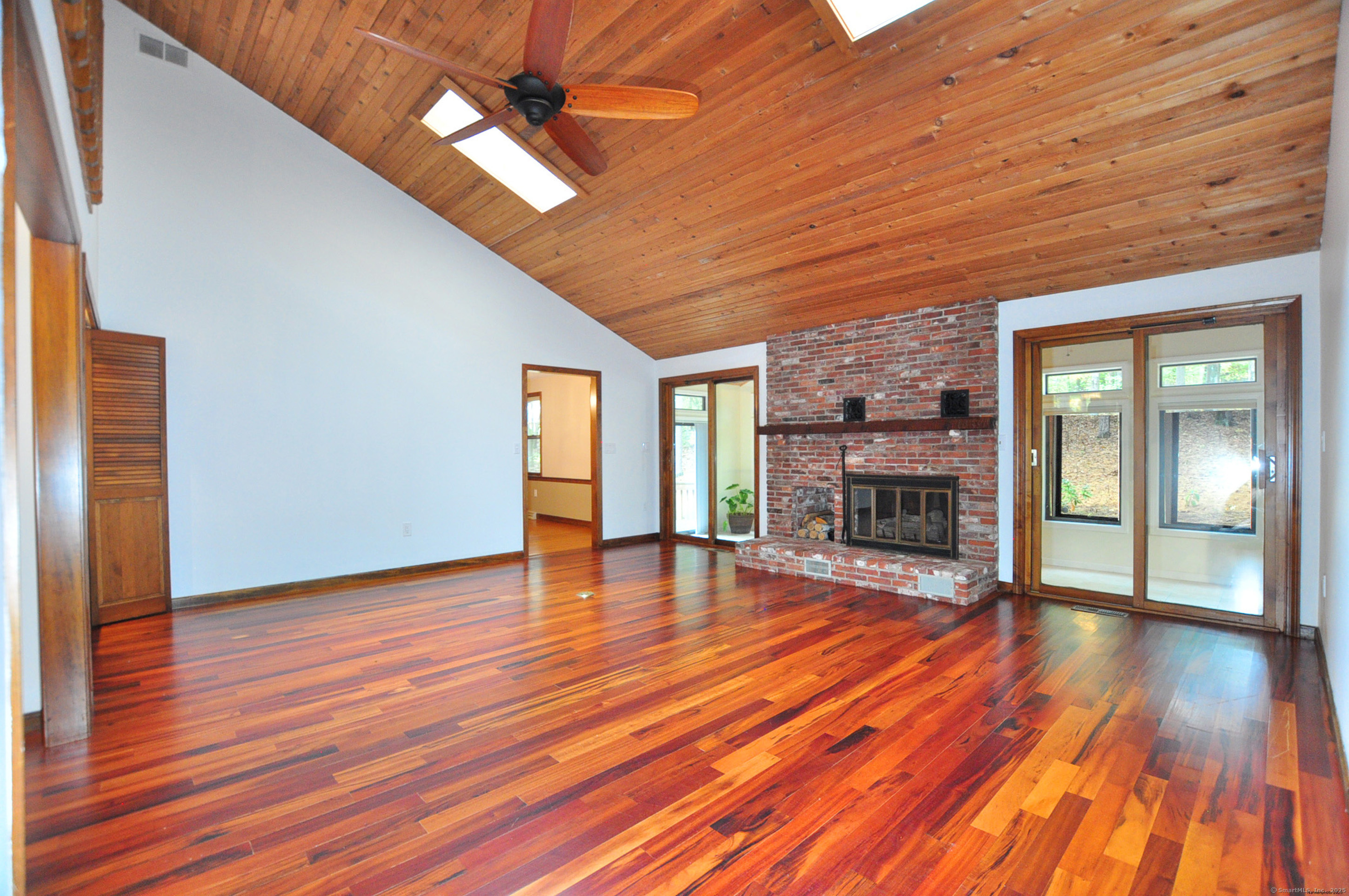 39 Woodduck Farms Road Windsor, CT 06095 - Photo 4 of 39