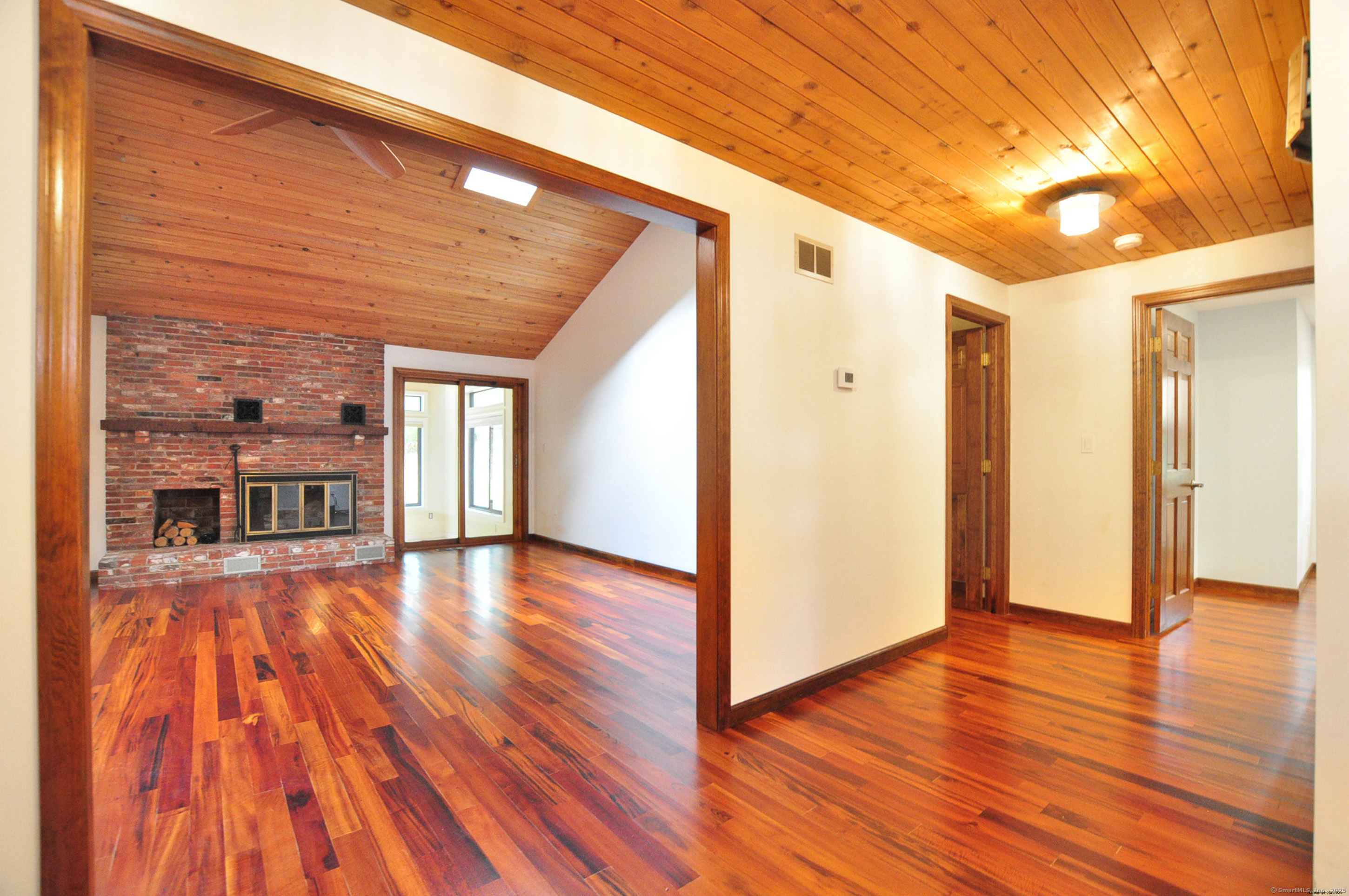 39 Woodduck Farms Road Windsor, CT 06095 - Photo 7 of 39