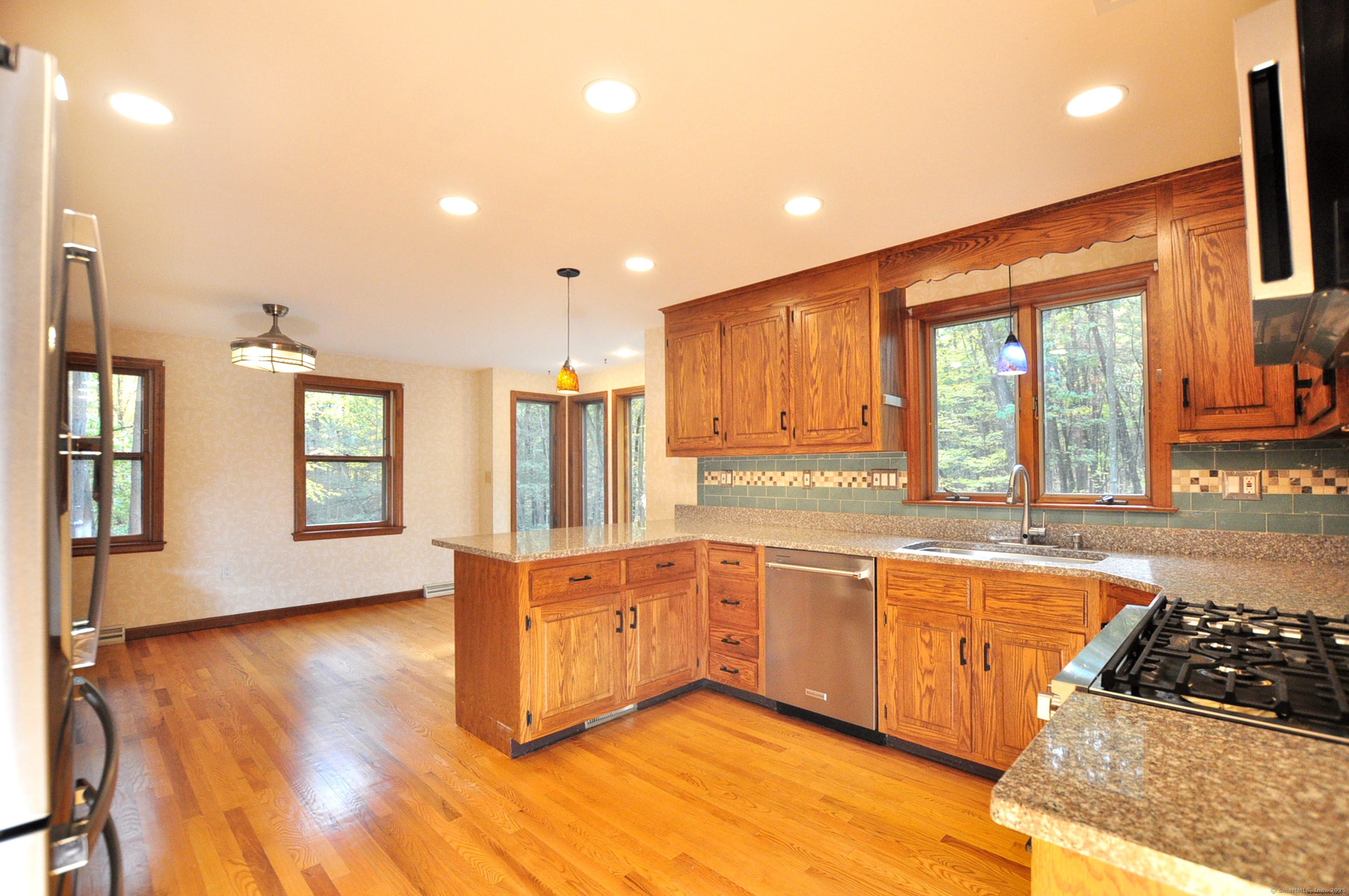 39 Woodduck Farms Road Windsor, CT 06095 - Photo 8 of 39