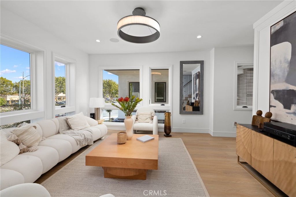 905 West Duarte Road, Unit A Arcadia, CA 91007 - Photo 4 of 15