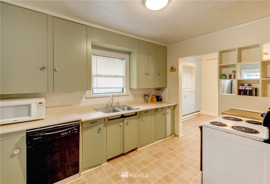 1020 Rockefeller Avenue Everett, WA 98201 - Photo 5 of 16 Gallery Image 5