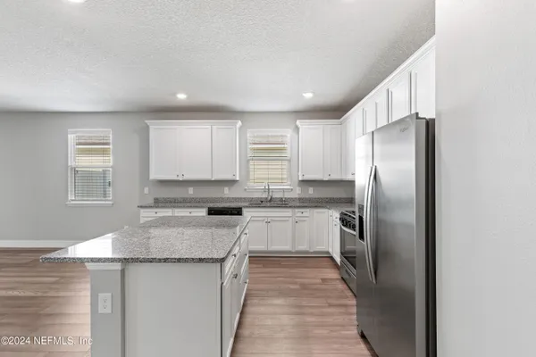 $2,250 | 4570 Creekside Bluff Street, Jacksonville, FL 32226