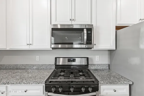 $2,250 | 4570 Creekside Bluff Street, Jacksonville, FL 32226