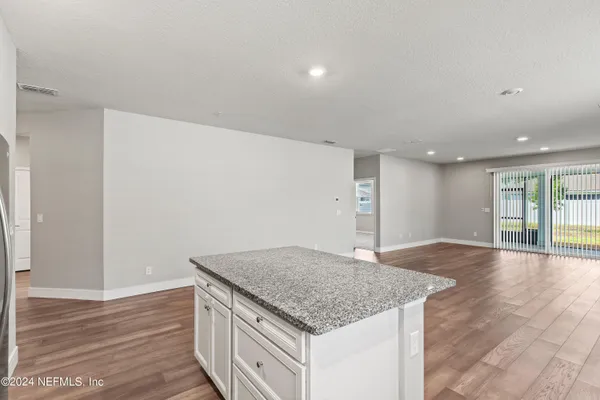 $2,250 | 4570 Creekside Bluff Street, Jacksonville, FL 32226