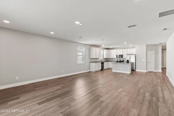 $2,250 | 4570 Creekside Bluff Street, Jacksonville, FL 32226