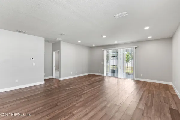 $2,250 | 4570 Creekside Bluff Street, Jacksonville, FL 32226