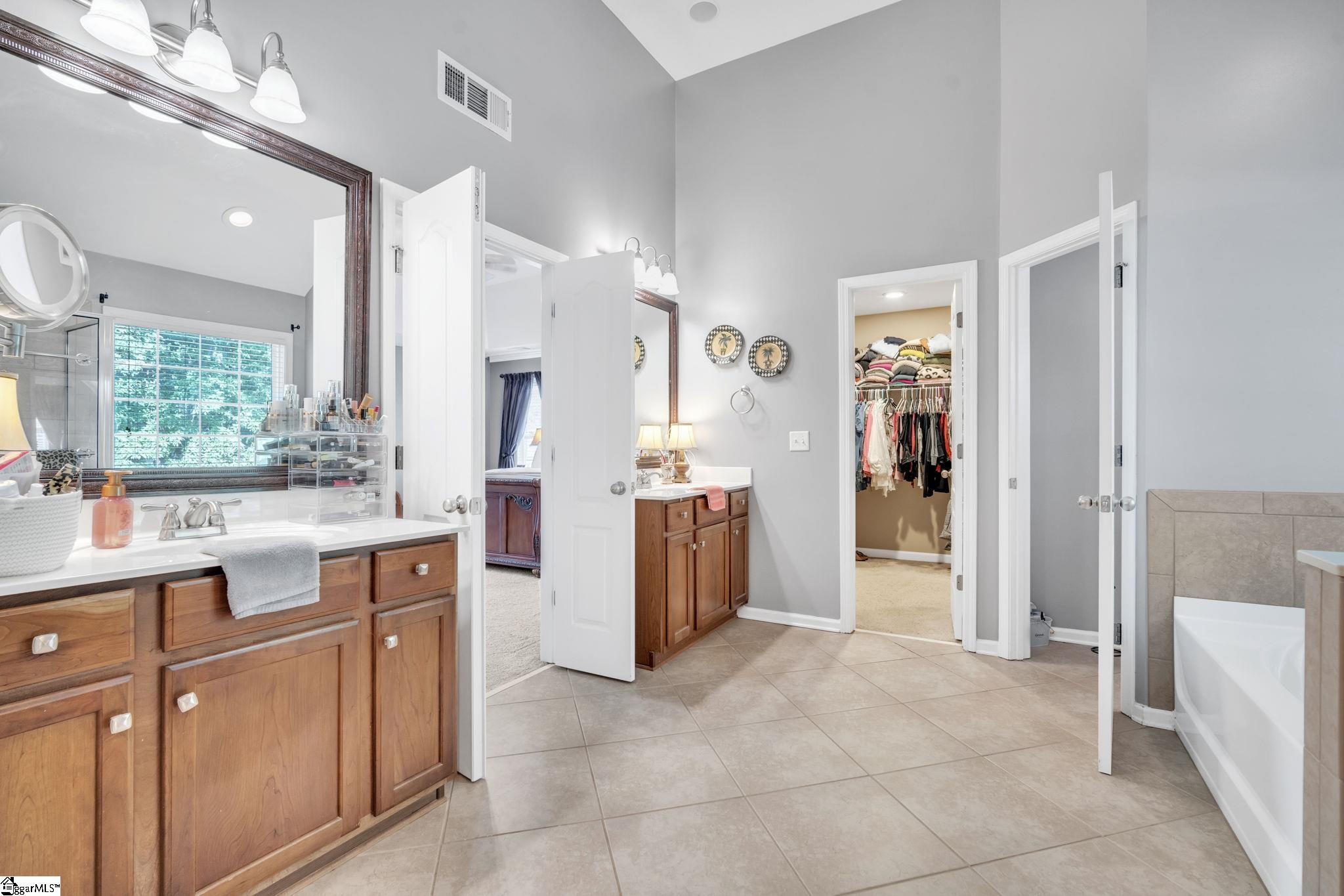 305 Rivanna Lane Greenville, SC 29607 - Photo 20 of 34