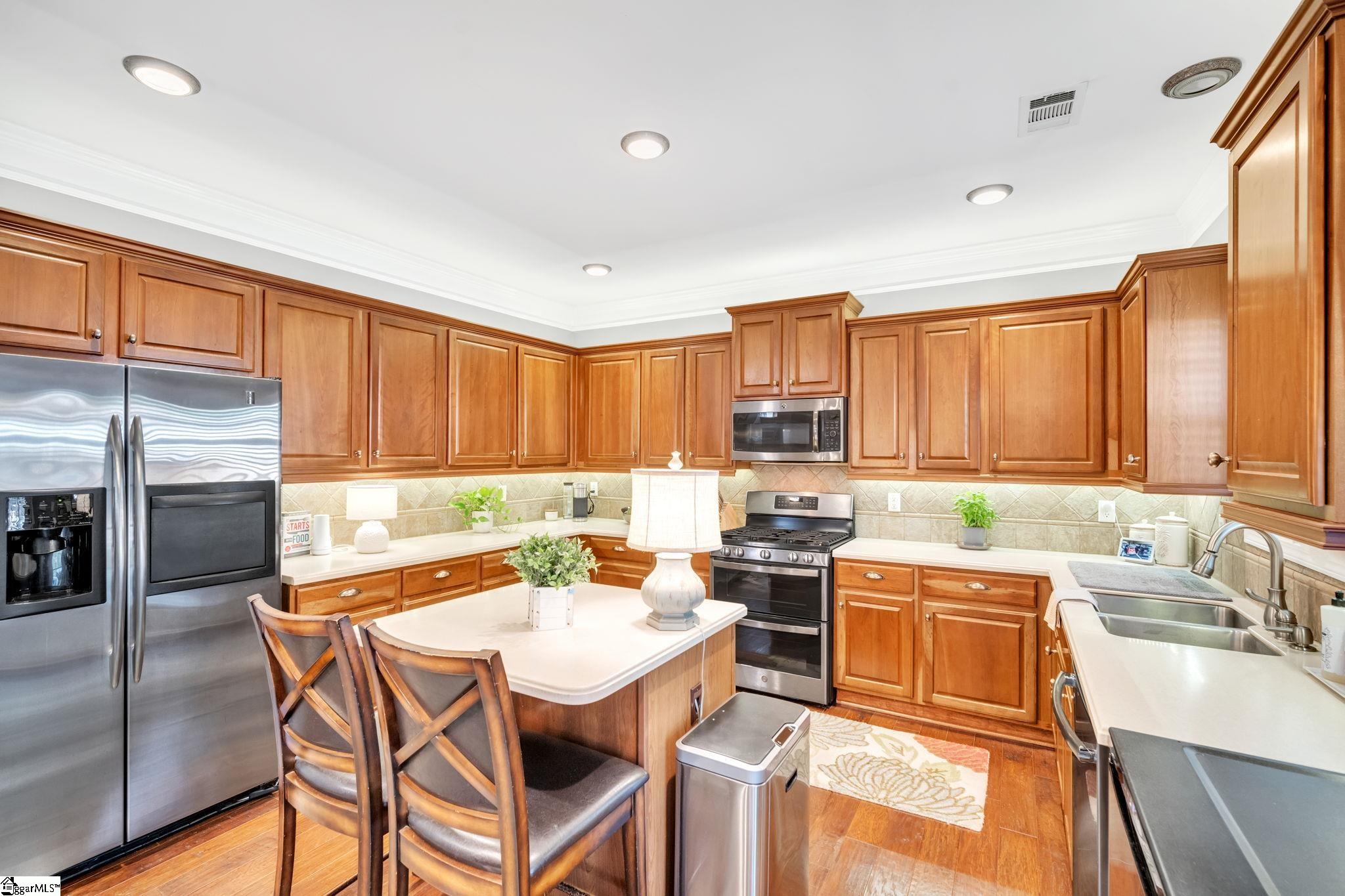 305 Rivanna Lane Greenville, SC 29607 - Photo 9 of 34