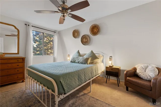 $375,000 | 156 Victoria Lane, Sugarloaf, CA 92386