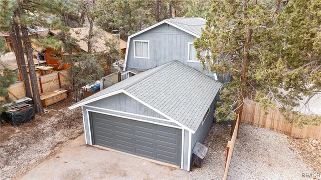 $375,000 | 156 Victoria Lane, Sugarloaf, CA 92386