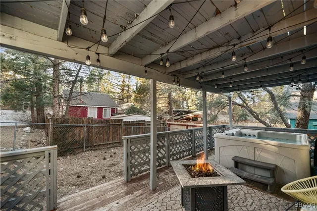 $375,000 | 156 Victoria Lane, Sugarloaf, CA 92386