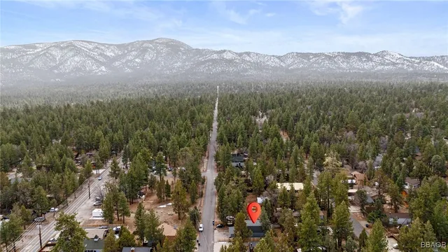 $375,000 | 156 Victoria Lane, Sugarloaf, CA 92386