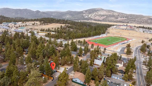 $375,000 | 156 Victoria Lane, Sugarloaf, CA 92386