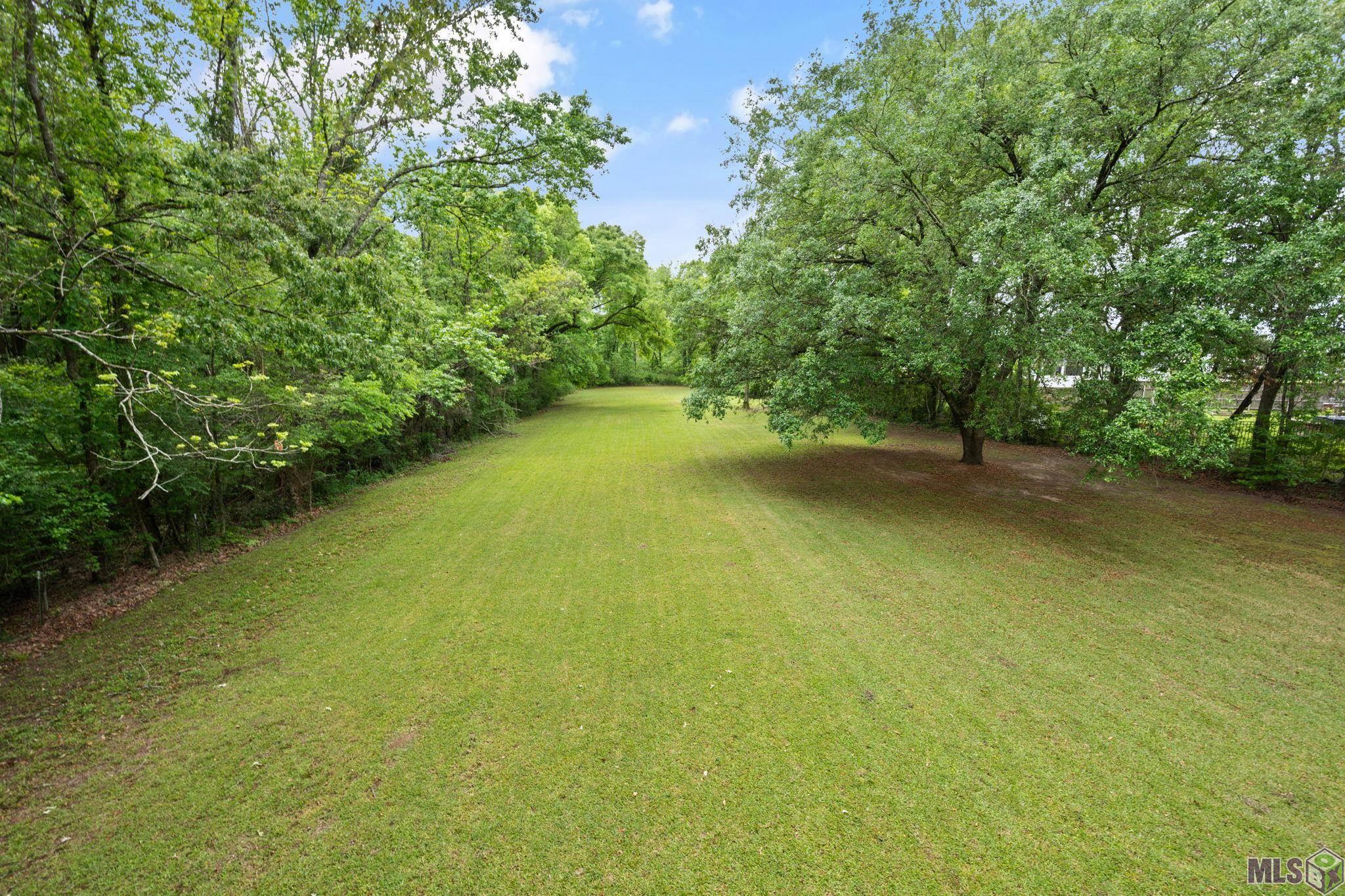 14220 Pinehurst Avenue Baton Rouge, LA 70817 - Photo 21 of 24