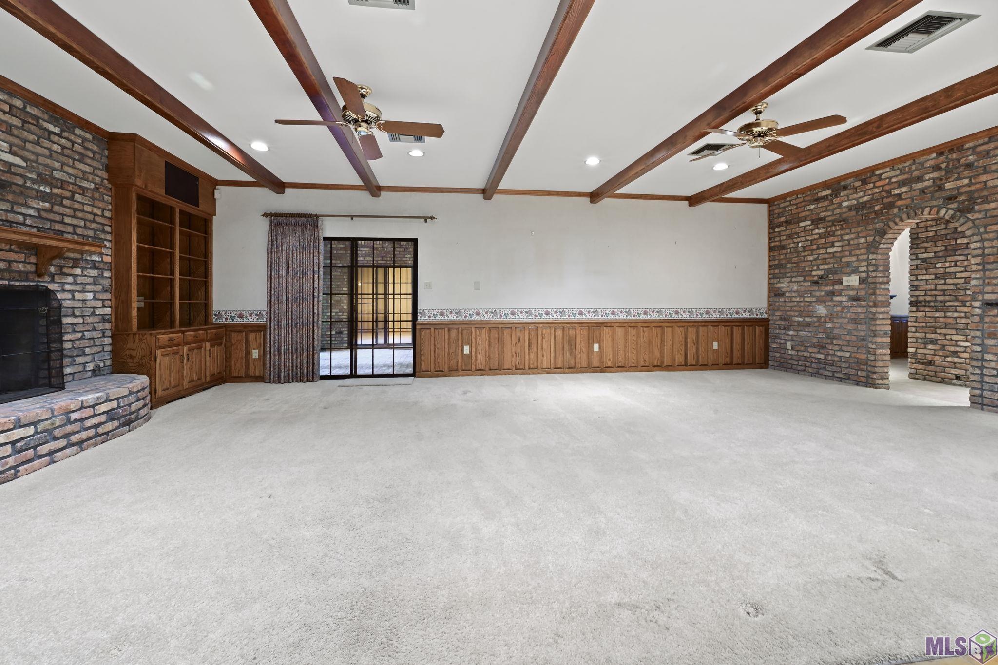 14220 Pinehurst Avenue Baton Rouge, LA 70817 - Photo 3 of 24
