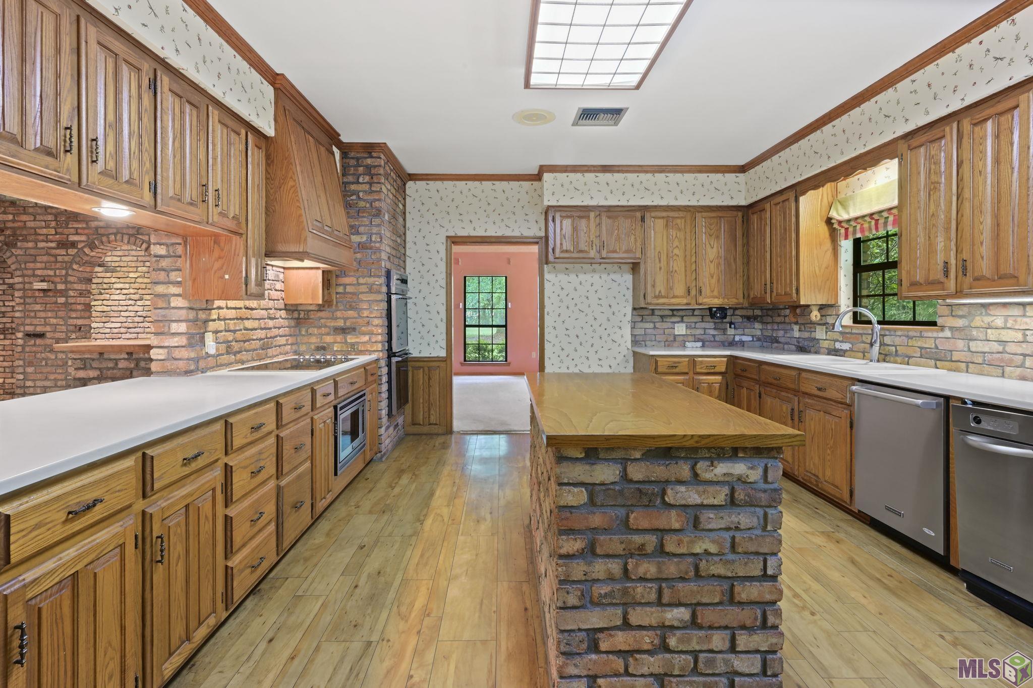 14220 Pinehurst Avenue Baton Rouge, LA 70817 - Photo 6 of 24